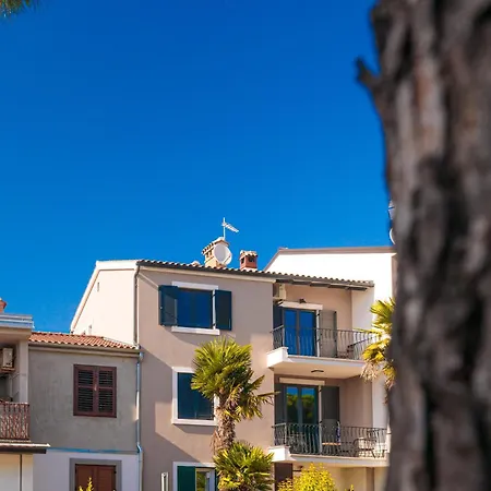 Apartman Santa Fuma *