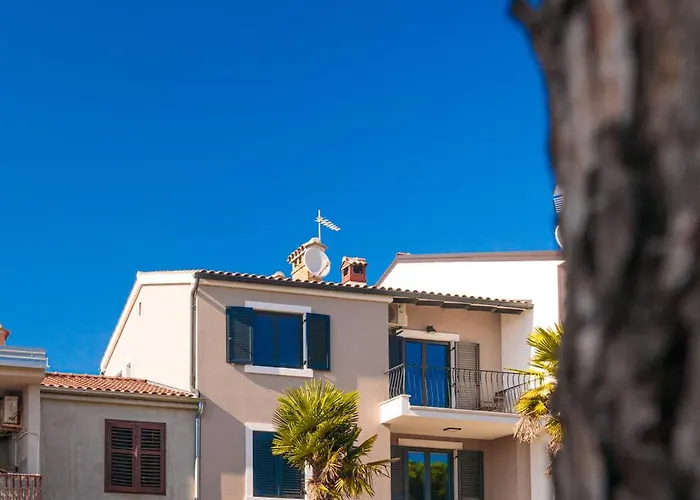 Apartment Santa Fuma *