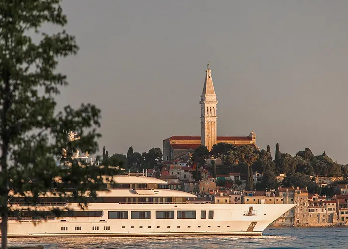 Santa Fuma Apartment *