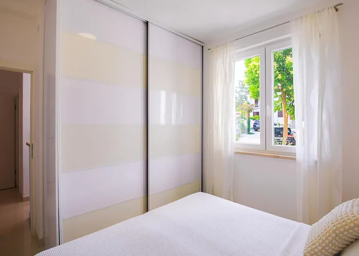 Santa Fuma Apartment *